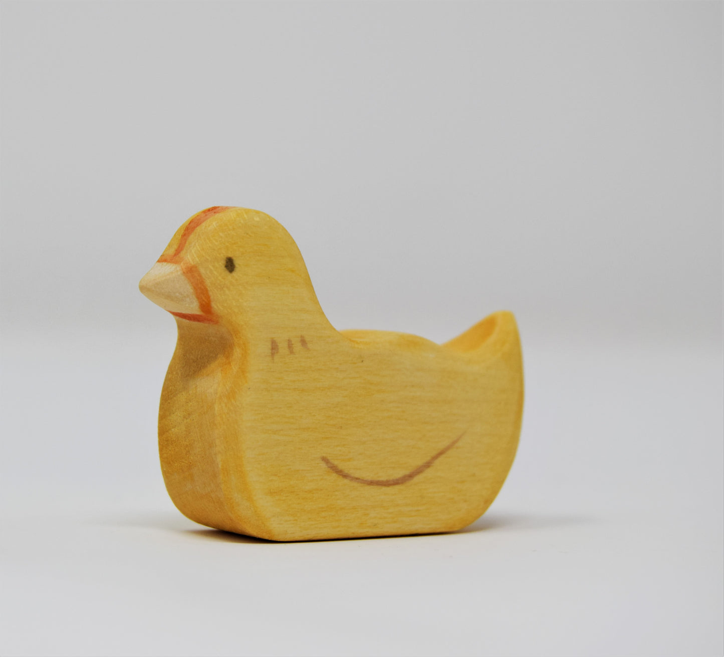 Wooden Sitting Hen - Eric & Albert