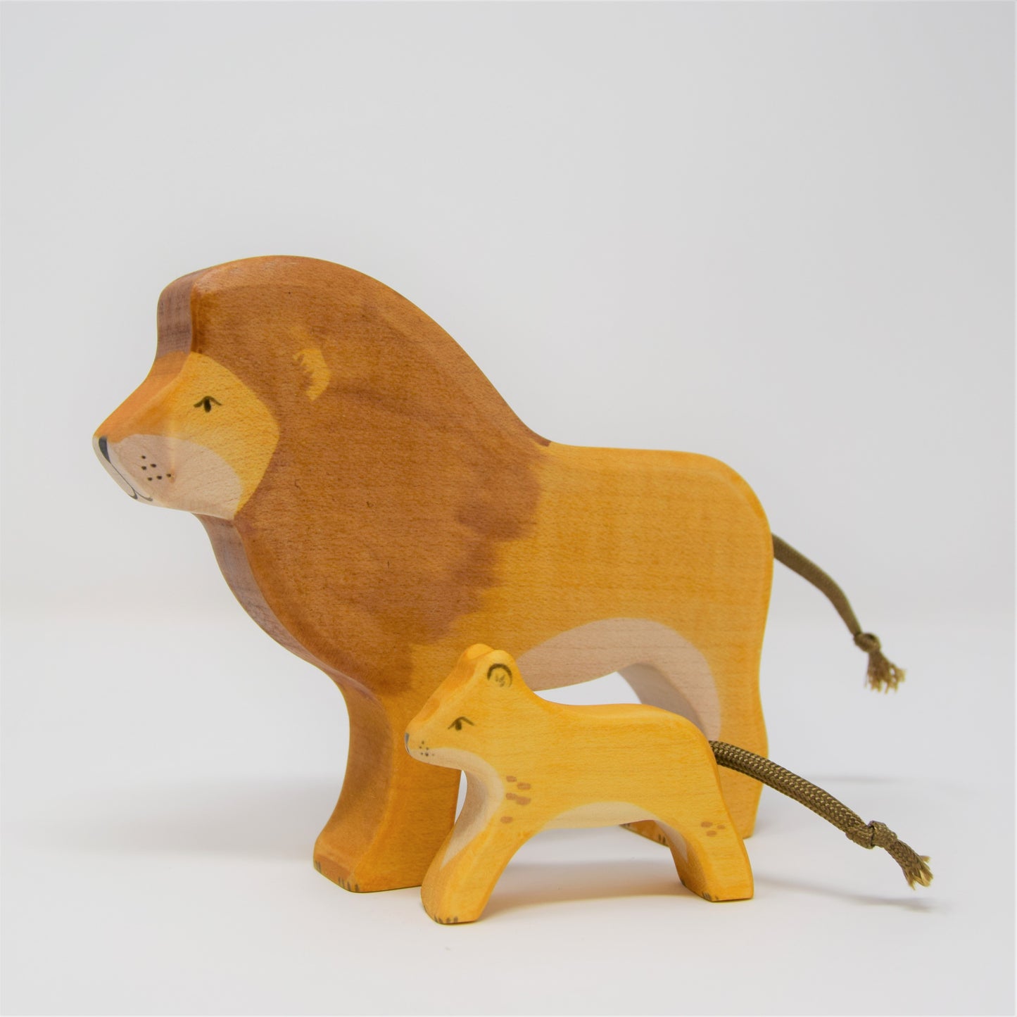 Wooden Lion - Eric & Albert